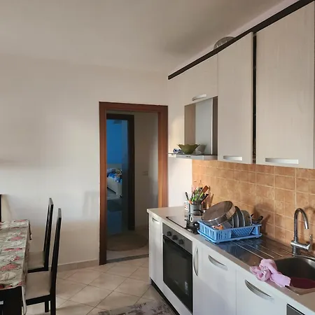 Family In Kavaje * Golem (Tirana)